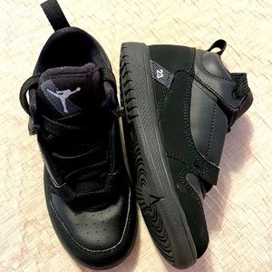 Jordan Fadeaway GS ‘Black Anthracite Size 11C- Children